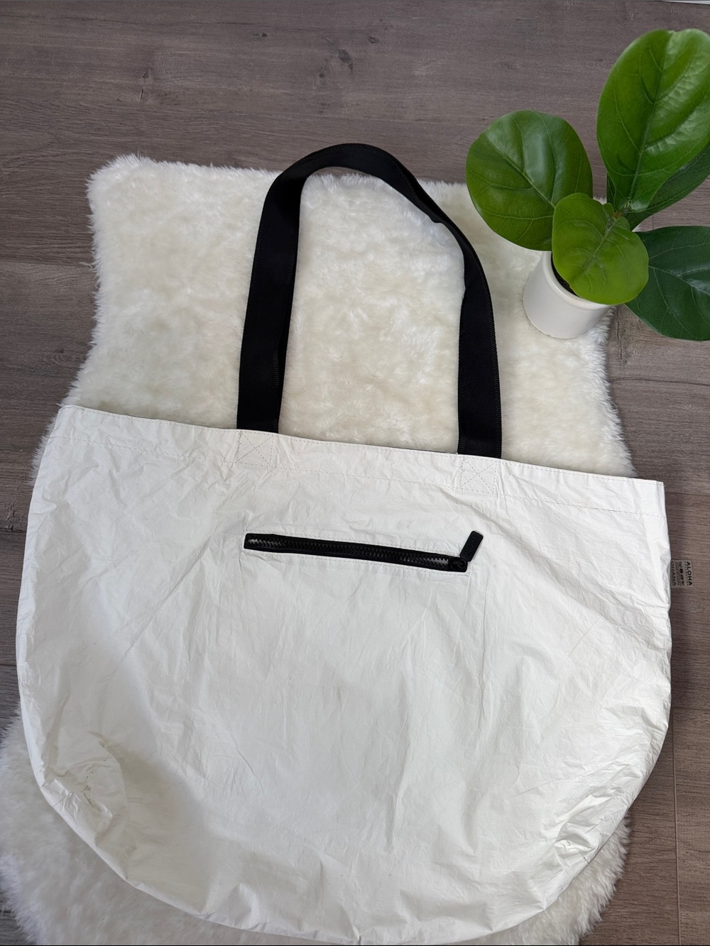 Aloha Collection Large Reversible Tote Bag - Picture 15 of 15